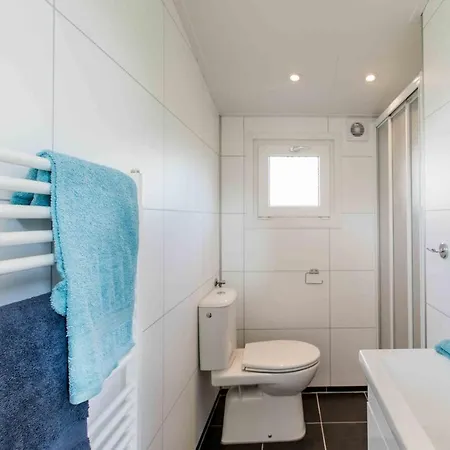 Bb Comfort 6 Personen Jacuzzi Resort *